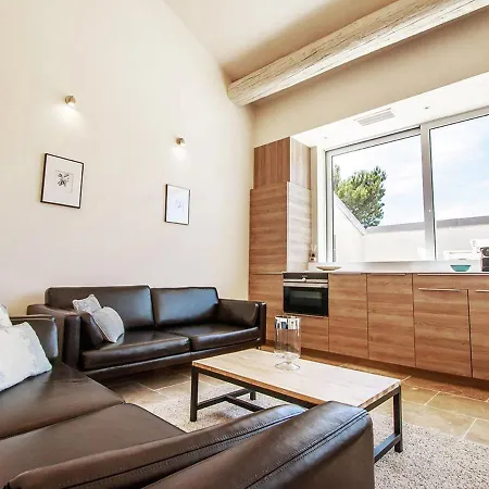 Charming Flat In *