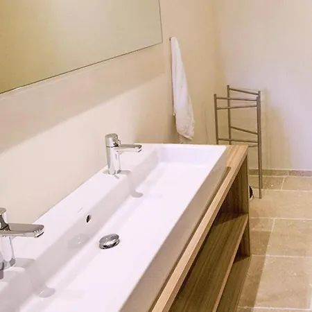 Blissful In Mandourelle Appartement