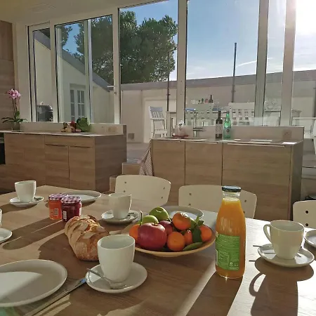 Charming Flat In Apartment *