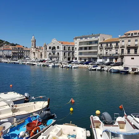 Blissful In Mandourelle