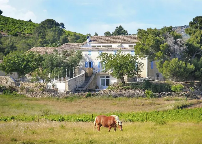 Apartment Blissful In Mandourelle